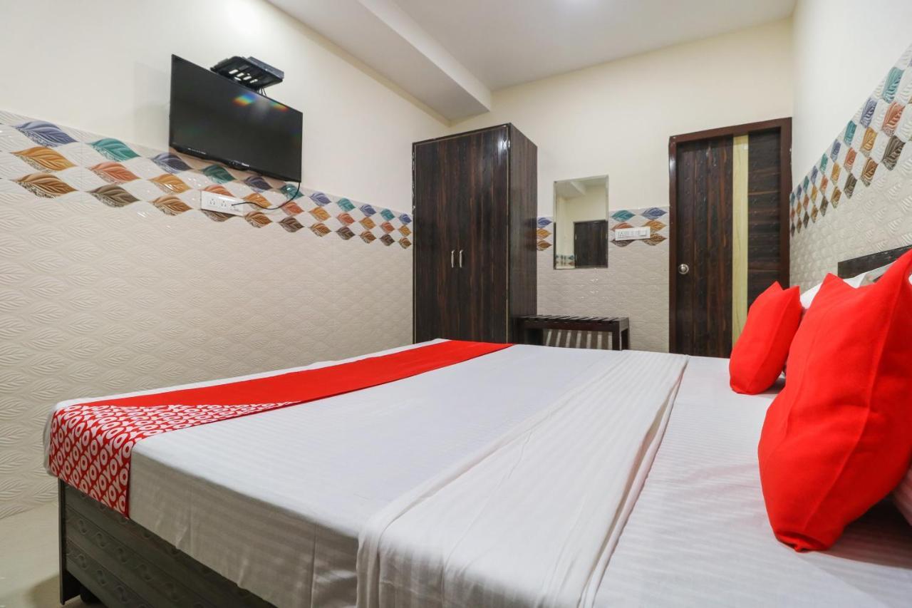 OYO 49095 Hotel K Fort Abadpura Eksteriør bilde